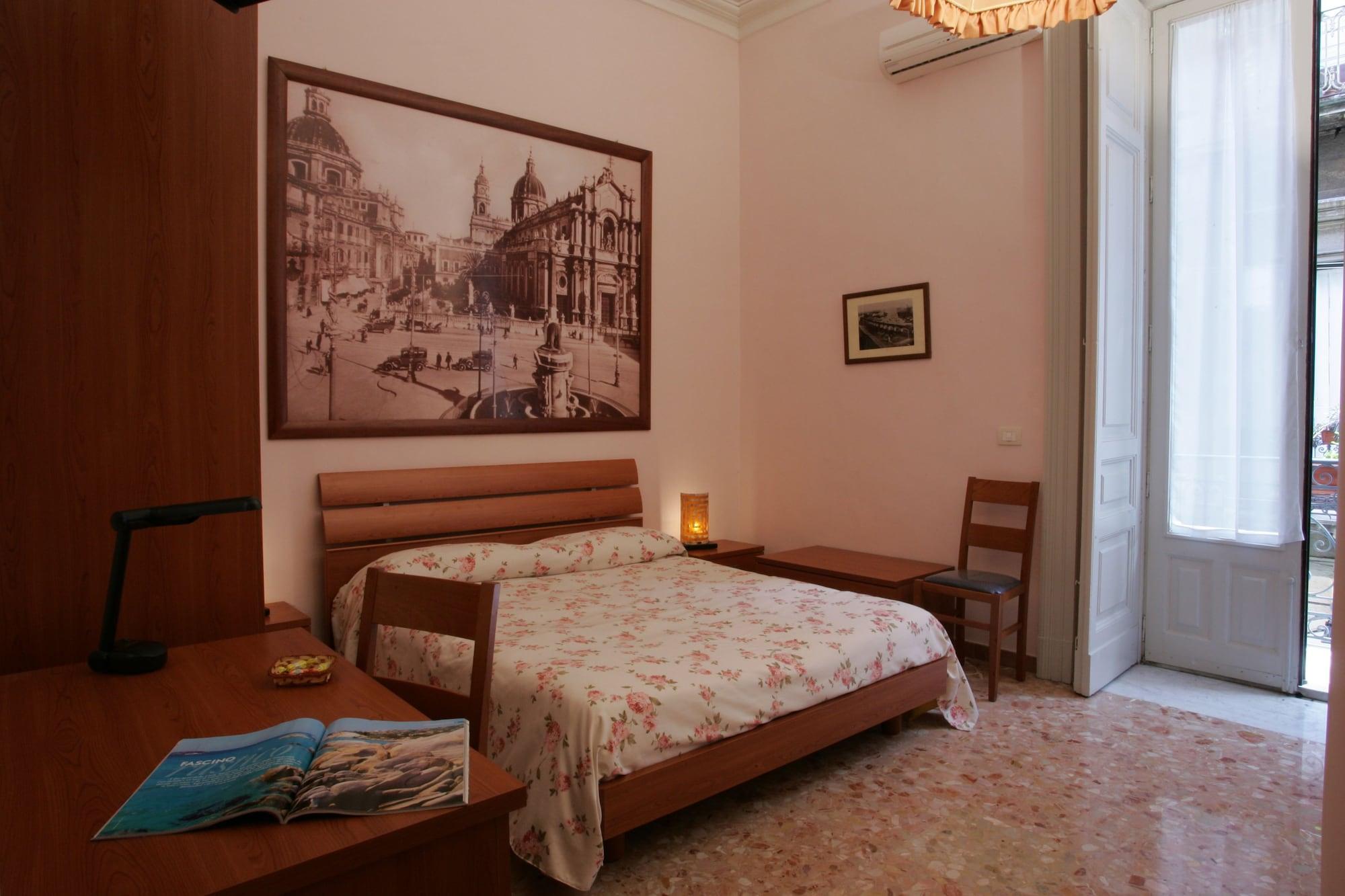 Picone Bed&Breakfast Catania Bagian luar foto